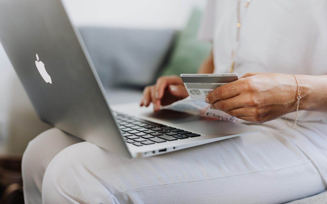 E-COMMERCE: FUTURO Y PRESENTE DE LAS VENTAS DE BIENES A TRAVÉS DE INTERNET
