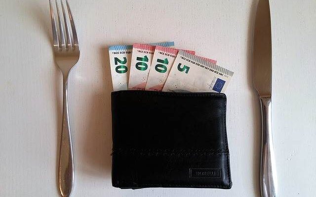 salario en especie, empresa, empleado,